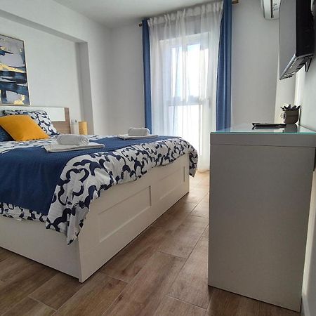Blue Oasis Sea And Mountain Panorama Apartment Benalmadena Luaran gambar