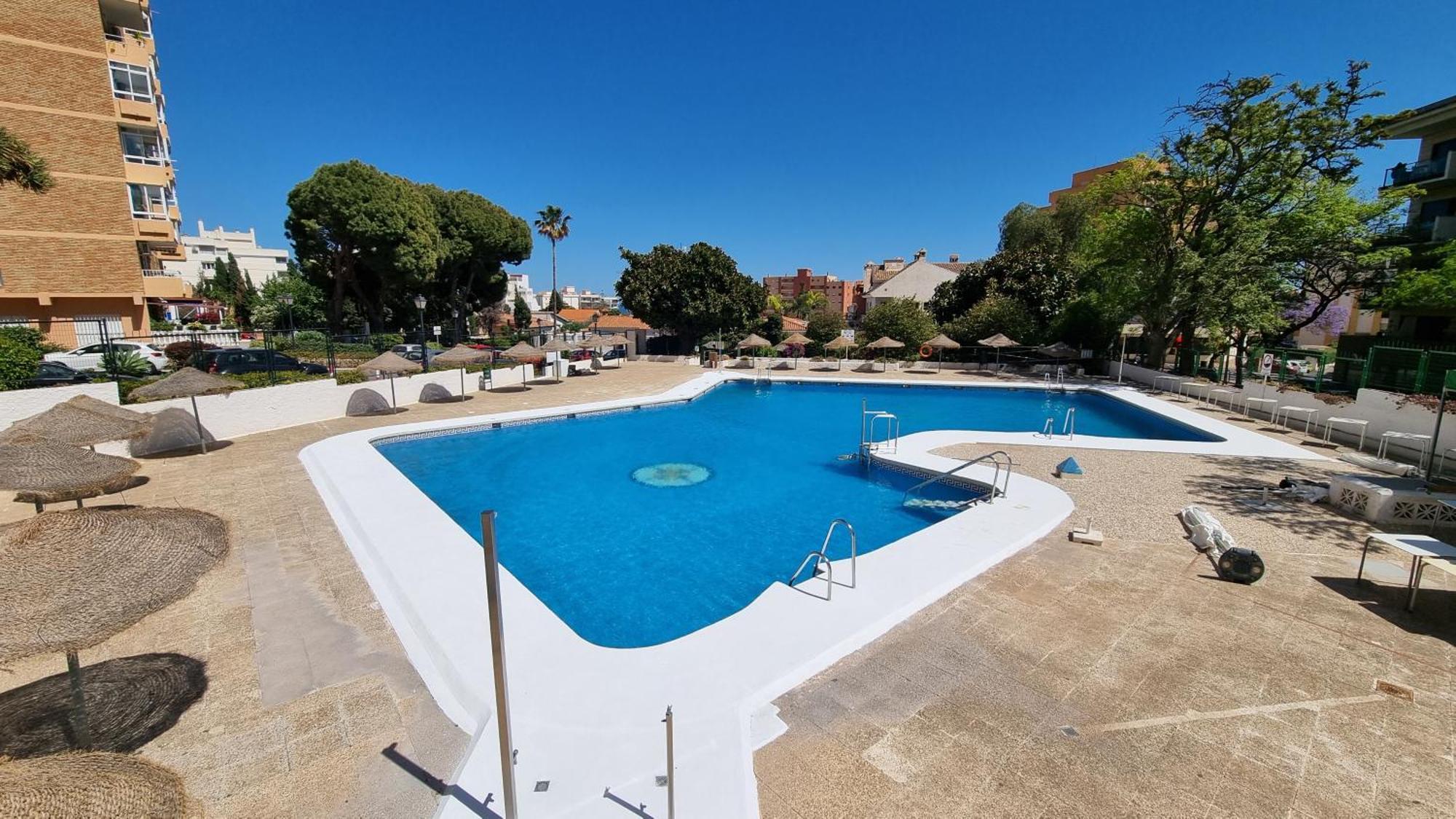 Blue Oasis Sea And Mountain Panorama Apartment Benalmadena Luaran gambar