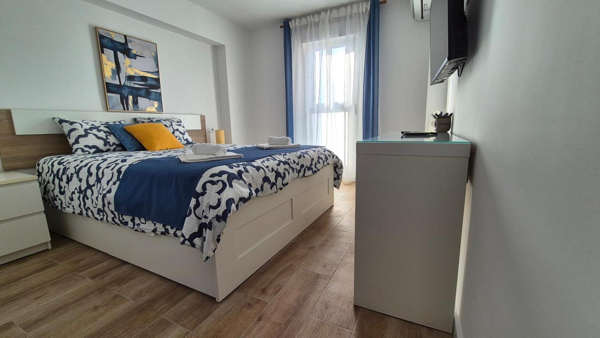 Blue Oasis Sea And Mountain Panorama Apartment Benalmadena Luaran gambar